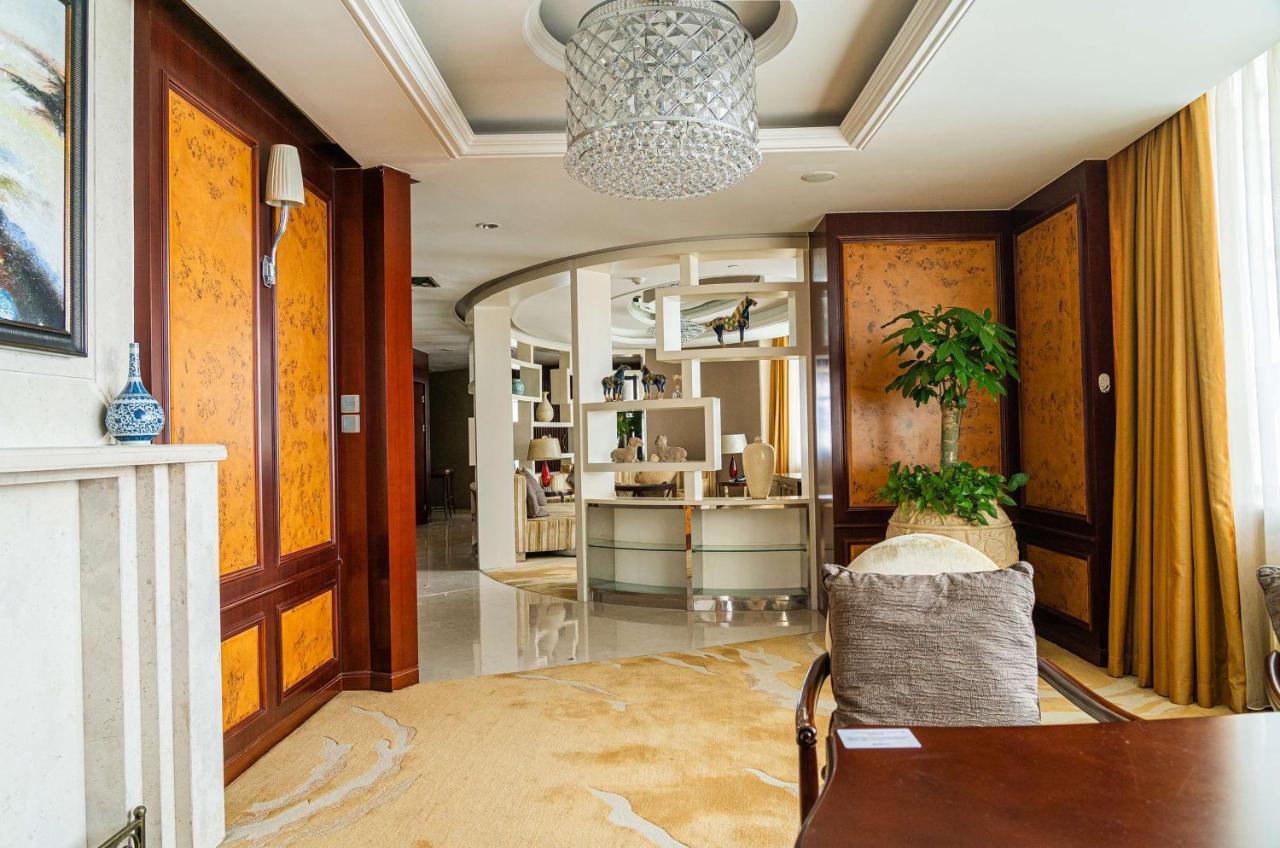 Radisson Tianjin Hotel Bagian luar foto