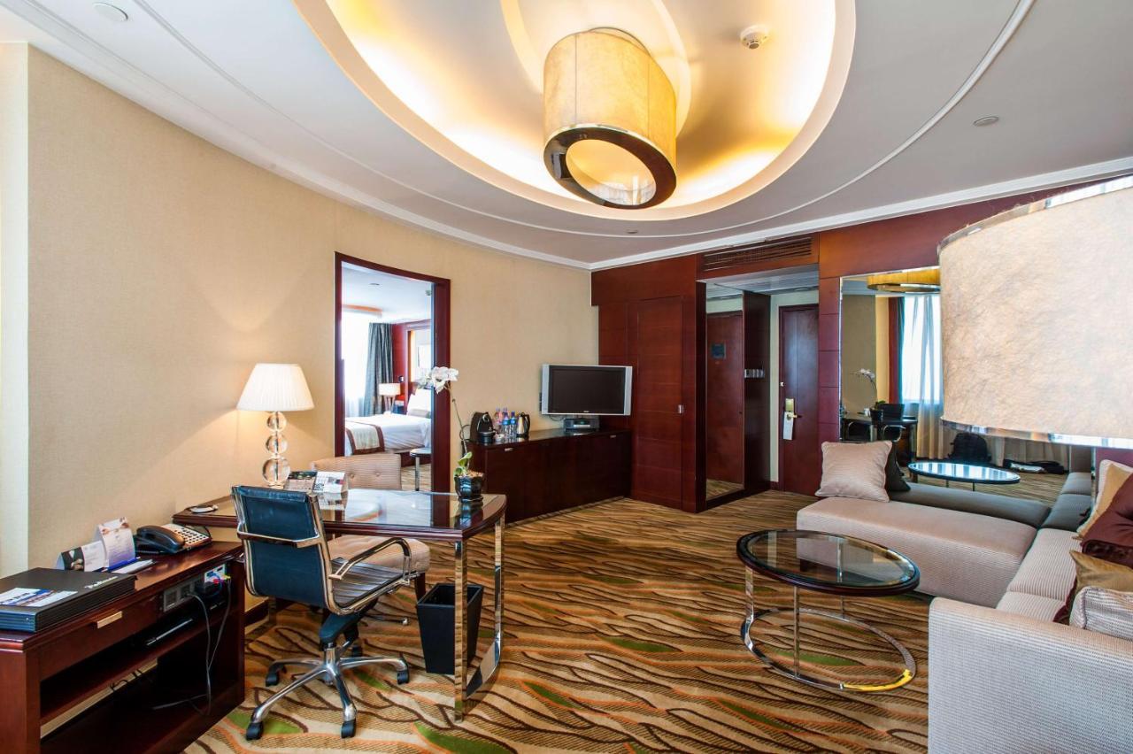 Radisson Tianjin Hotel Bagian luar foto